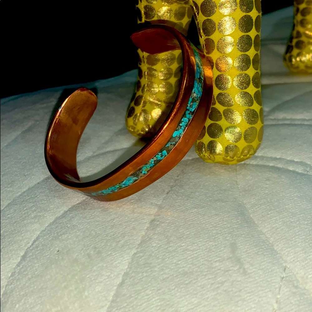 *HANDMADE* COPPER / TURQUOISE INLAY BRACELET